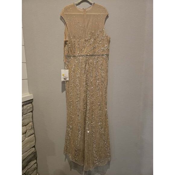 Mac Duggal Women's 5619 Plus Size 20 Nude Beige Beaded Sequin Gown Formal Dress - Picture 13 of 16